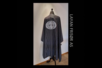 Elhair barberkappe grå sladd i front sort/grå striper 150x110cm*